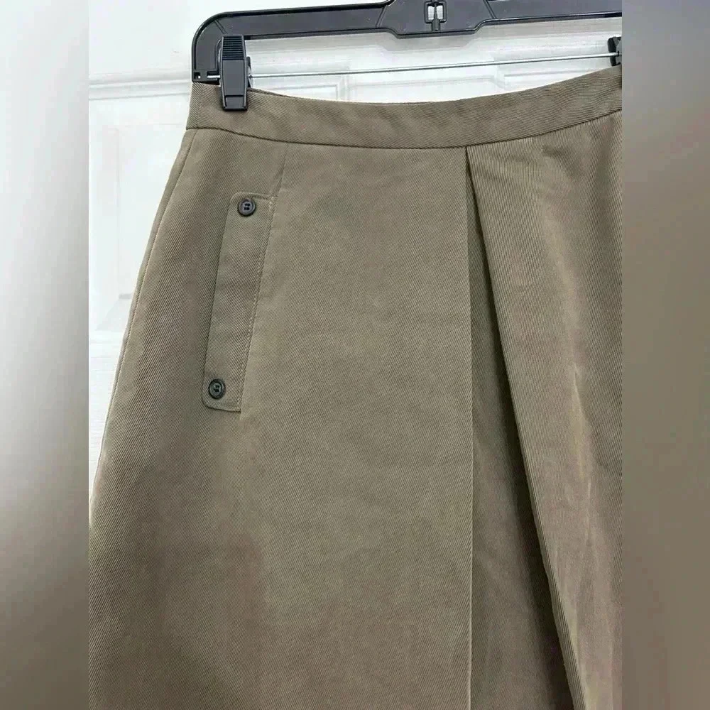 Club Monaco Green Khaki A Line Skirt with Button Details‎ Size 4